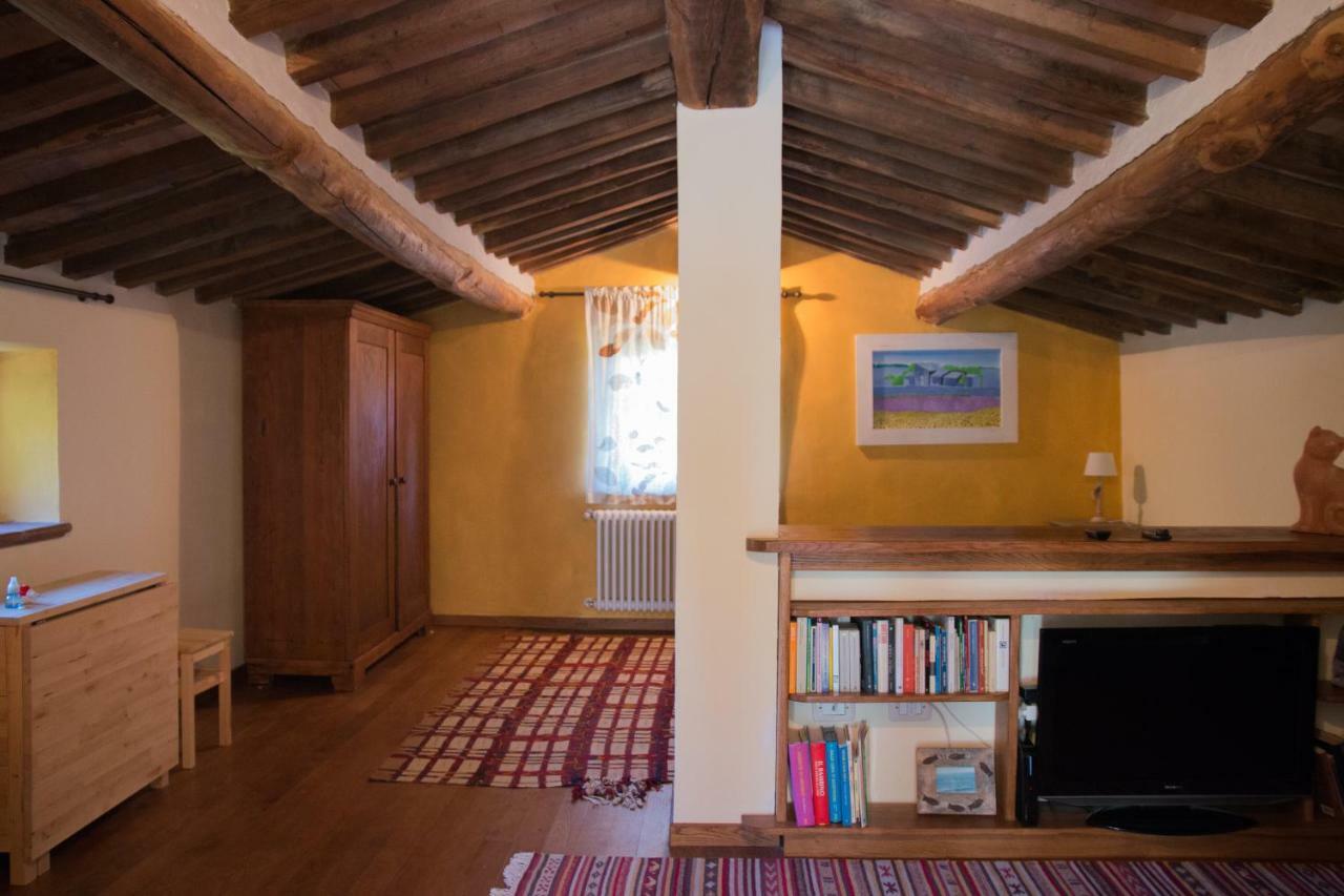 Podere Piandicava Castelnuovo di Val di Cecina Buitenkant foto