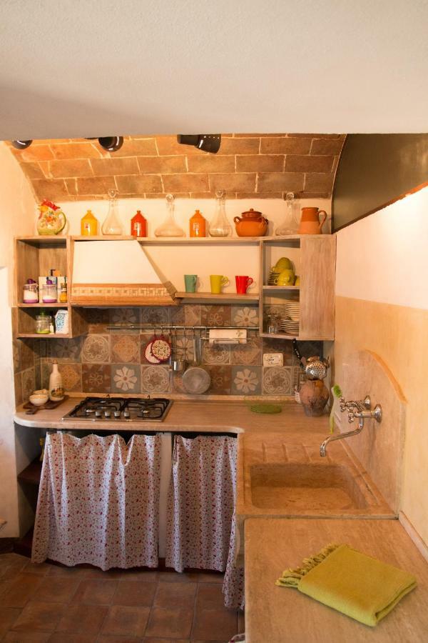 Podere Piandicava Castelnuovo di Val di Cecina Buitenkant foto